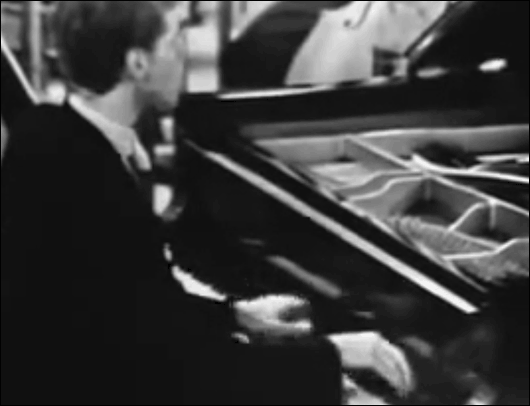Van Cliburn plays Liszt